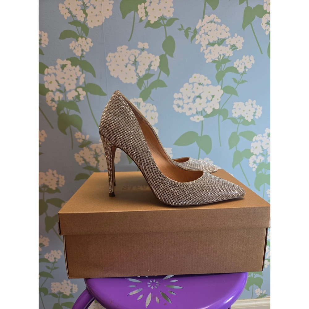 Steve Madden Daisie Rhinestone Pumps Silver Crystal Pointed Toe Heels 7.5 Narrow